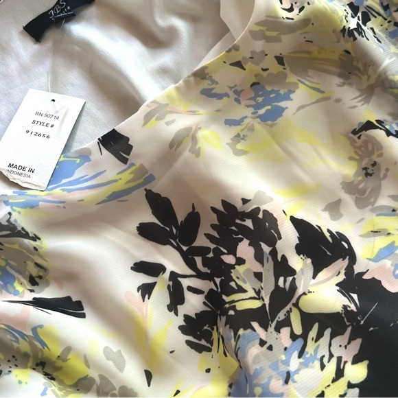 ⭐️BOGO FREE⭐️ J.B.S. Floral Dress in Blue, Yellow, and Black - Picture 7 of 11